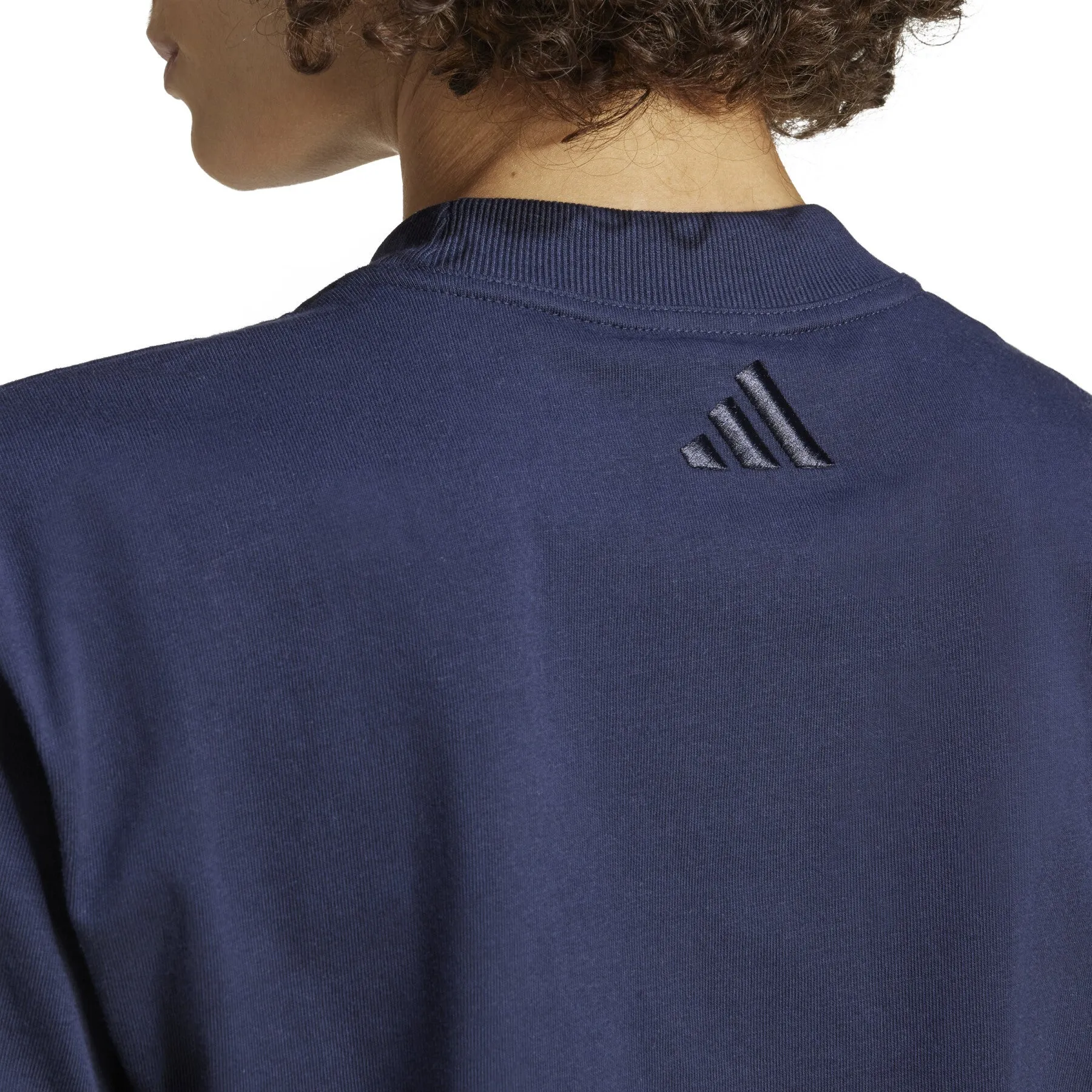 ADIDAS WOMEN'S ALL SZN GRAPHIC NAVY TEE