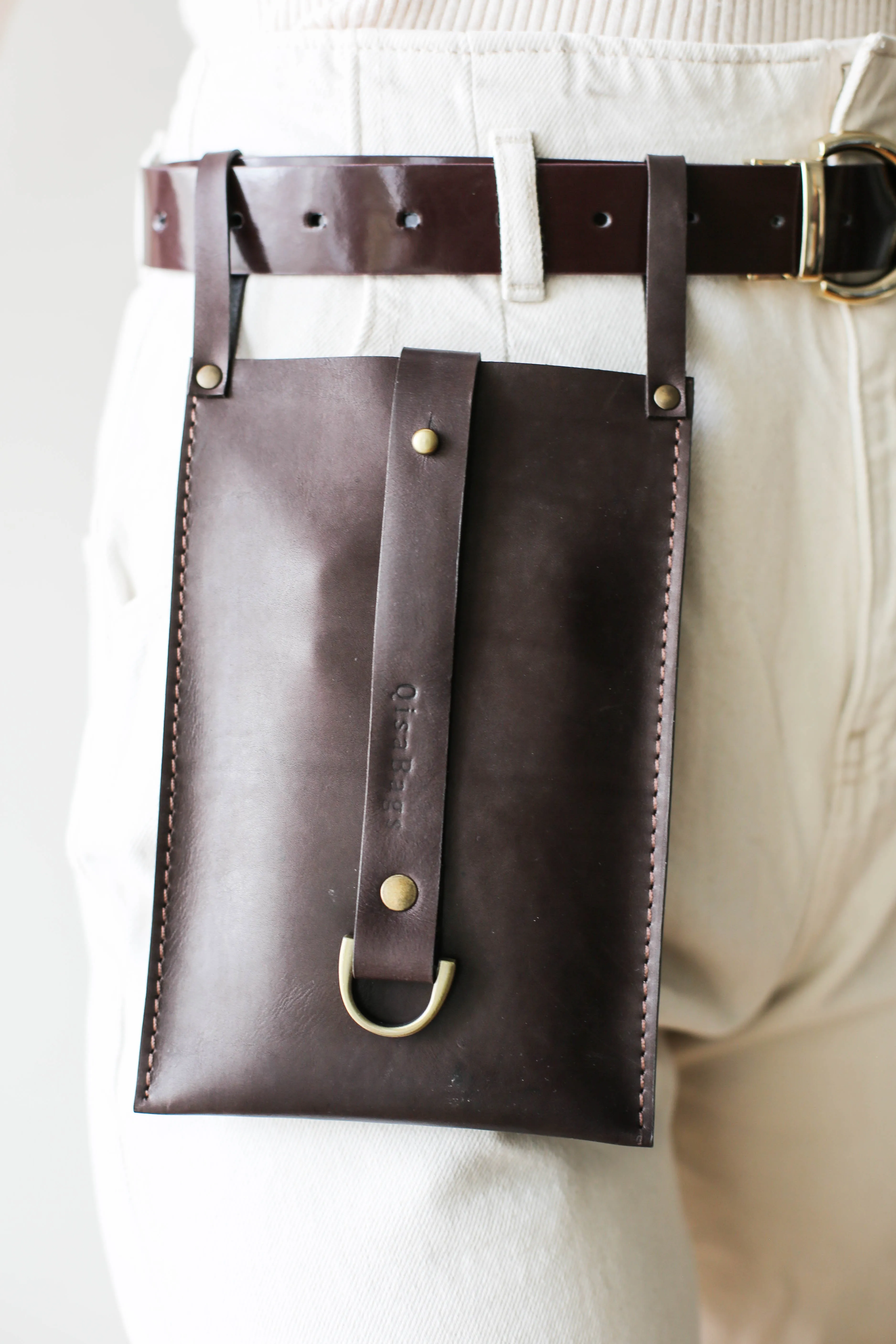 Grizzly Leather Phone Bag