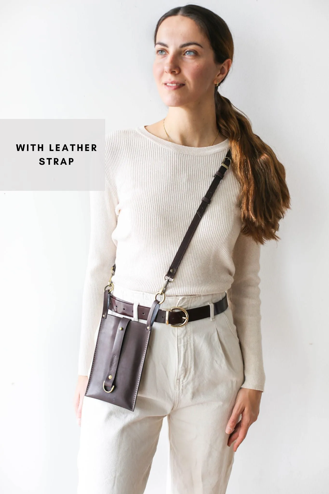 Grizzly Leather Phone Bag