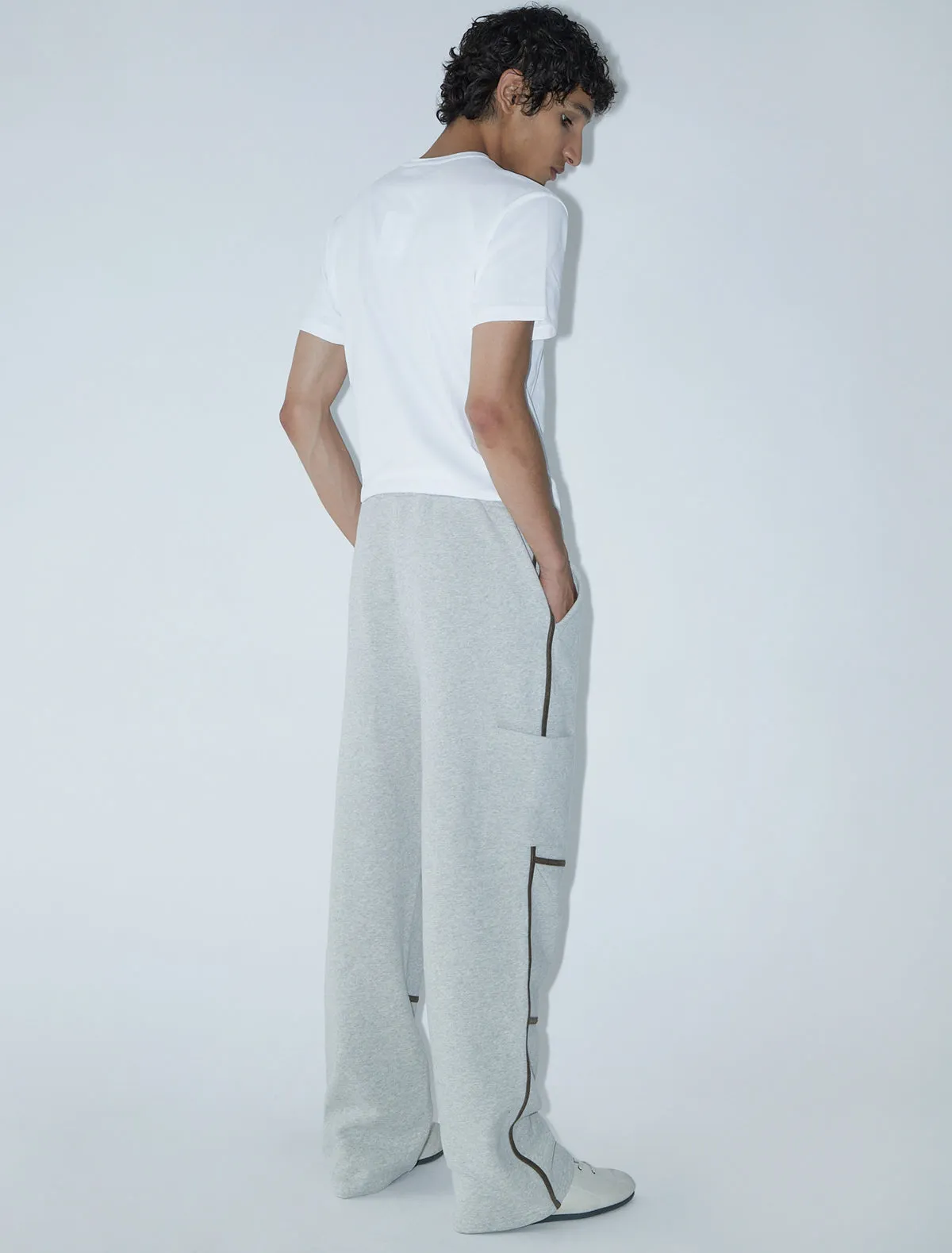 no 2438 / Magik B