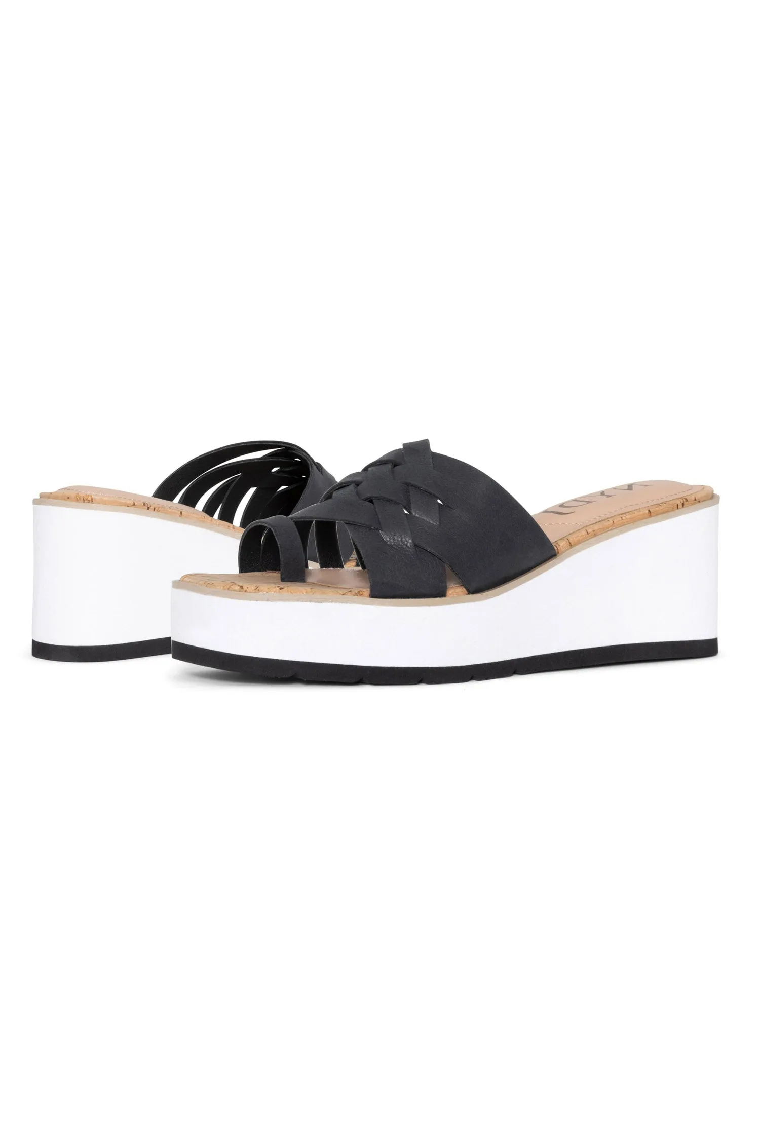 Reesie Wedge Sandals - Black