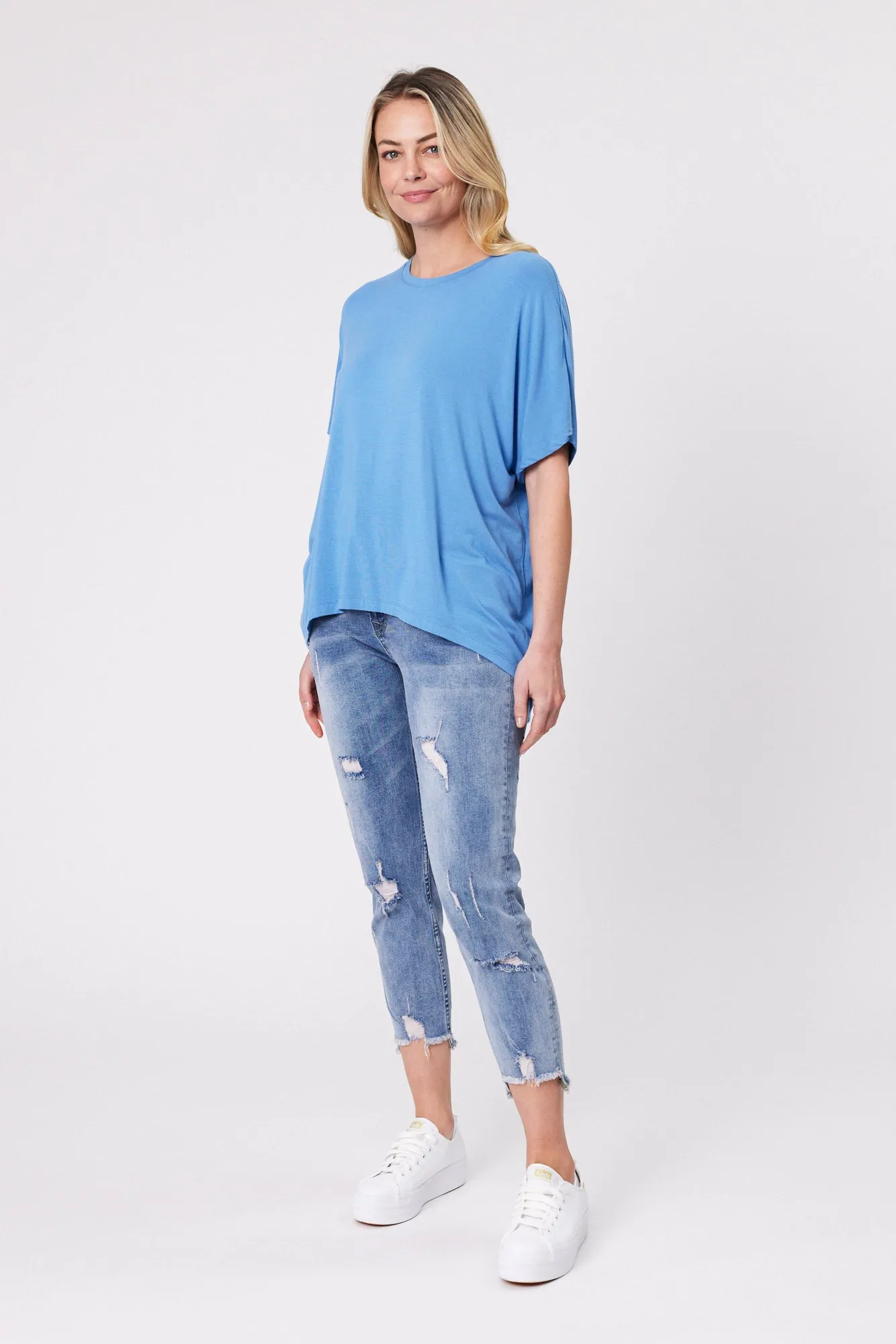 Shine On Essentials Comfort Tee Light Blue