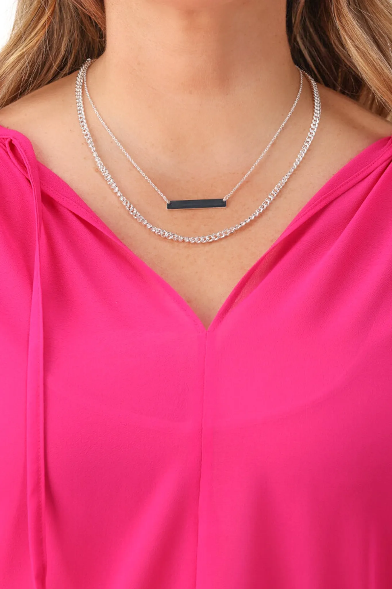 Shine On Label Bar Chain Necklace Silver